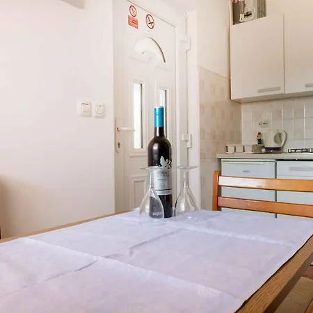 Pula, Istria 12 Apartman *