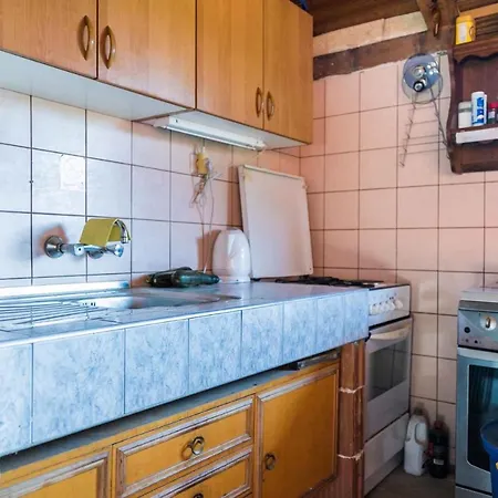 Apartman Pula, Istria 12 *
