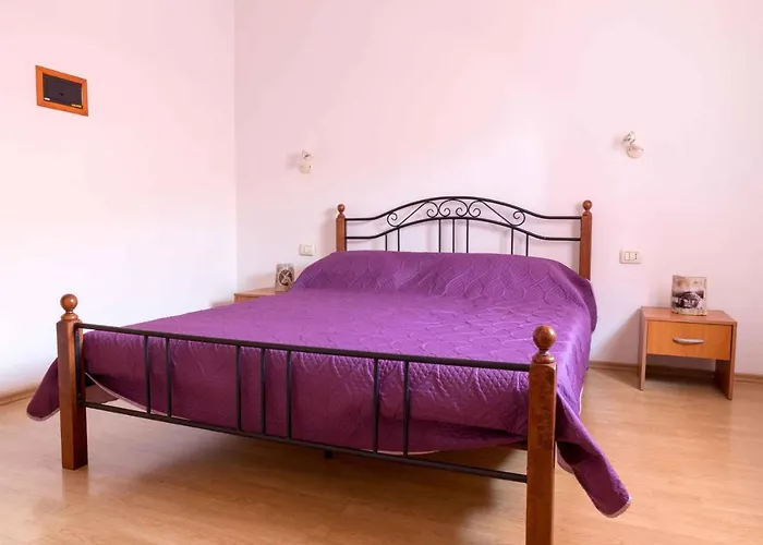 아파트 Pula, Istria 12 *