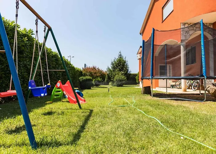 아파트 Pula, Istria 12 *